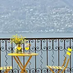 Villa Miralago